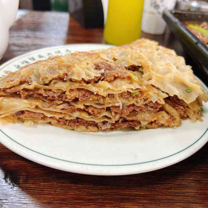 永恒华威肉饼店(潘家园店)-"第一次去那边 满处找吃的 看到门口人超级