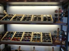 -肆兮眼镜·蔡司·徕卡战略合作店(大坪店)