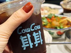 红石榴冰美式-CowCow其其·牛杂咖啡公司(六运店)