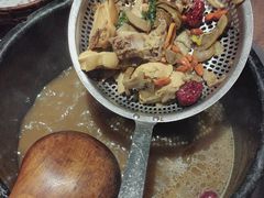 -蘑界·野生菌火锅(深业上城店)