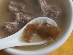 -红旗山庄(圭峰山店)