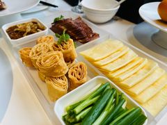 老北京煎饼卷酱肉-四季民福烤鸭店(通州马驹桥店)