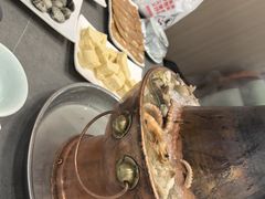 -鑫渔港海鲜本地菜·山海关浑锅(东戴河店)