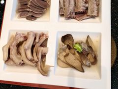 -香山湖家家宴(中山陵店)