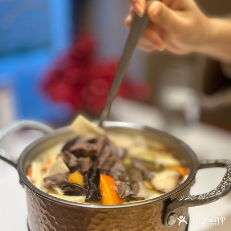 晚餐时间的心满意足[机智]