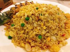 鲜菠萝海鲜饭-乾园(天河城店)