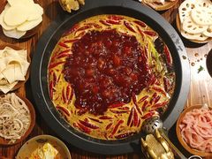 -黄潇洒老火锅(九眼桥宏济巷店)