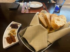 餐前面包-卡佩罗意大利餐厅及酒吧Al Cappello Trattoria