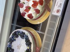 -花花卷卷·鲜食蛋糕(静安久光百货店)