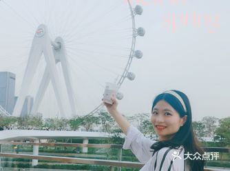 从日落西山到华灯初上，捕捉摩天轮的美