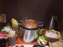 -独食火锅·半米屋台(直营总店)