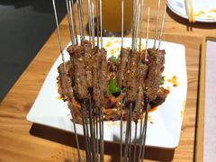 牛小串-一顿烧烤(八经街店)