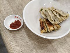 鲜肉锅贴-新丰小吃(高银街分店)
