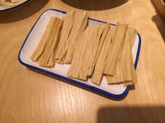 -喜悦小串丹东小黄牛海鲜烧烤大排档(民主广场店)