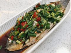 凉拌鲫鱼-浮何烤铺(桐梓林店)