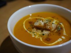 南瓜汤-HELLO 27 意面·沙拉·帕尼尼