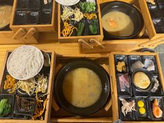 -勺子米线·云南传统小吃市集(四方街店)