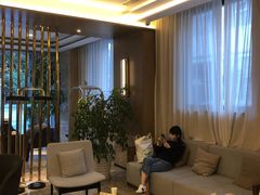 -上海外滩老码头亚朵酒店