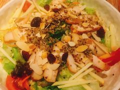 烟熏鸡肉藜麦蔬菜色拉-玛格萝妮(汇智国际商业中心店)