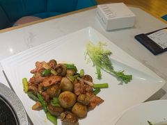 香煎口蘑脆爽肉-周三的情书花园餐厅(江北店)