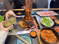 -臻牛烤肉