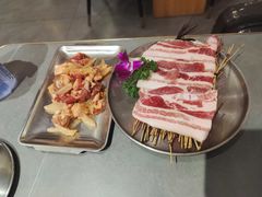 -围炉肉舍丹东海鲜烤肉·烤活鳗(步行街店)