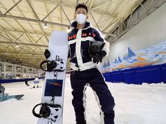 -乔波室内滑雪场