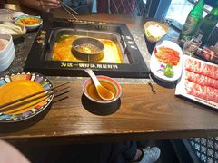 -老牌坊云南鱼豆花火锅(哈西万达店)