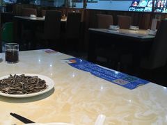 -魏铭鱼头捞饭(晋阳路店)