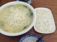-金家小金碗云南过桥米线