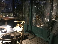 -冰冰龙虾·江湖菜·花园江景餐厅