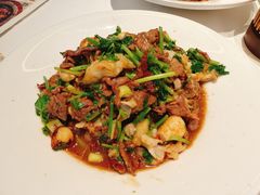 香菜摔打黄牛肉-桂满陇·杭州饭店(清河万象店)