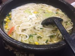 -灵芝妹子海鲜米线(香炉礁山姆店)