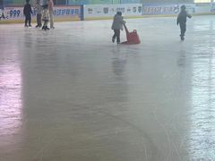 -冠军冰场CHAMPION RINK(凯德广场店)
