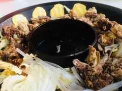 -粘豆包柴火铁锅炖