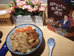 鸡排牛肉双拼饭-饥饿先生