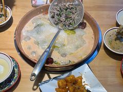 -洱火云南酸菜牛肉火锅(石景山当代商城店)