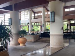 -亚龙湾喜来登·美景台大堂吧