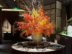 -雍容荟帝王蟹活龙虾展台自助(IFS黑金店)