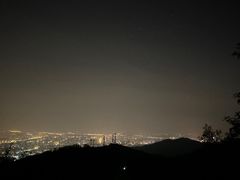 -鬼笑石后山停车场