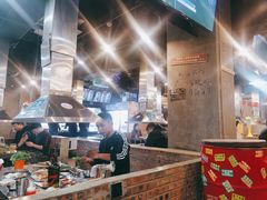 -马路牙子烧烤音乐酒馆(望京店)