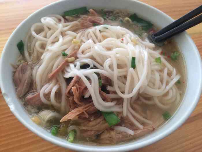 饶记巍山扒肉饵丝-"昨天早上去吃的,这家店一年前去吃过,点了.