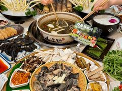 -土连锅·现熬养生汤锅(梁家巷店)