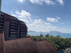 -三亚湾海居铂尔曼度假酒店