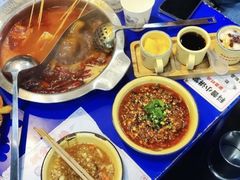 -马路边边串串香(苗栗路店)