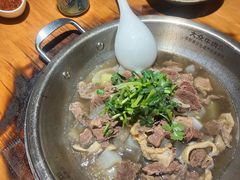 -大众跷脚牛肉馆·非遗传承单位(峨眉山店)