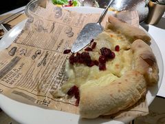 榴莲芝士披萨-春树下·树屋花房西餐厅(罍街AS1980店)