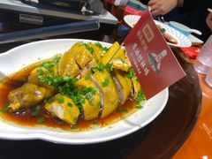 -魏铭鱼头捞饭(晋阳路店)
