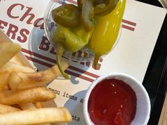 -The Habit Burger Grill 哈比特汉堡(复兴soho店)