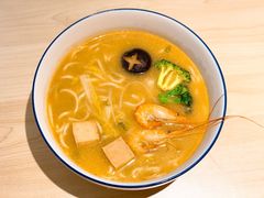 新加坡叻沙面-汤去三面